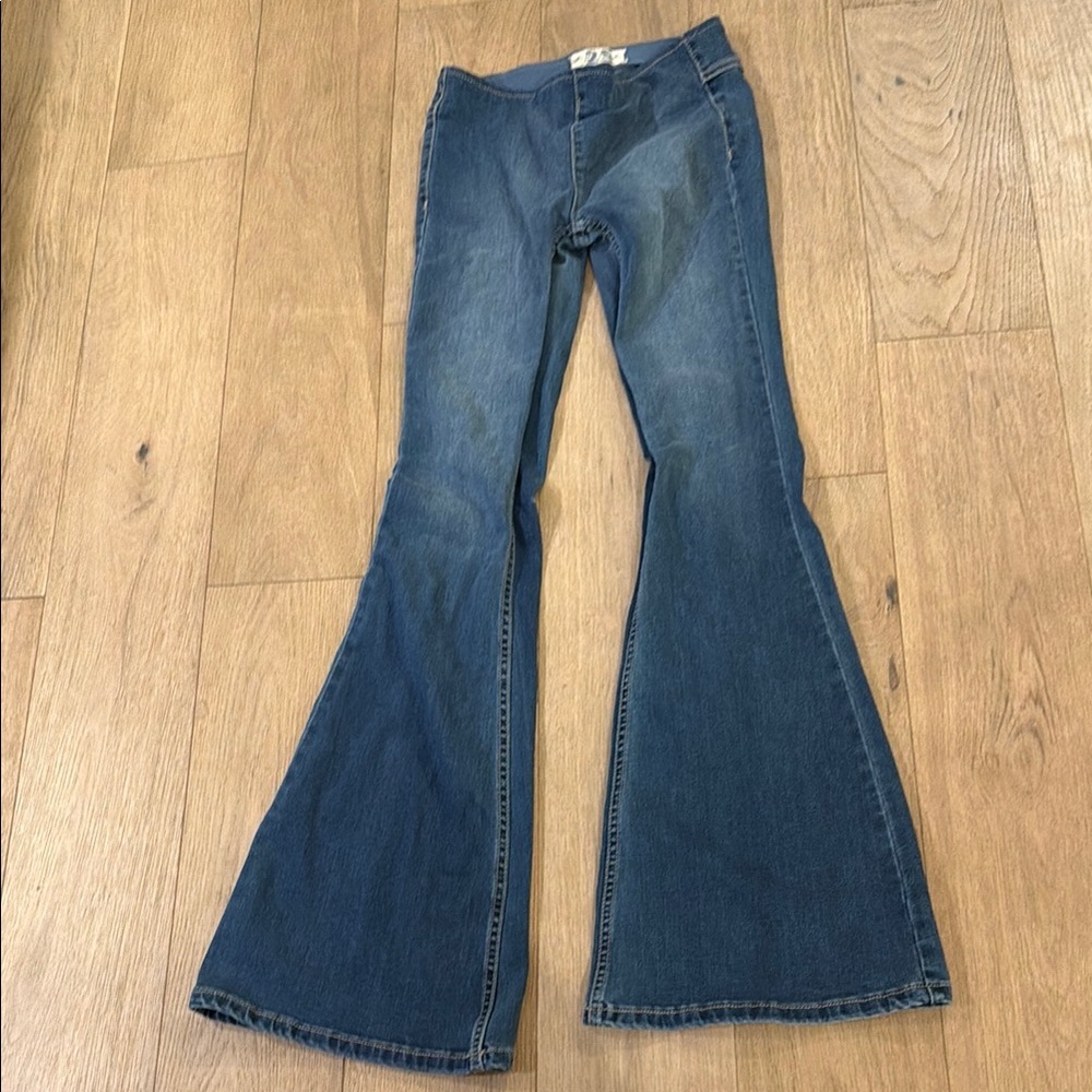 We the Free Pull on Jegging Flare Leg size 25